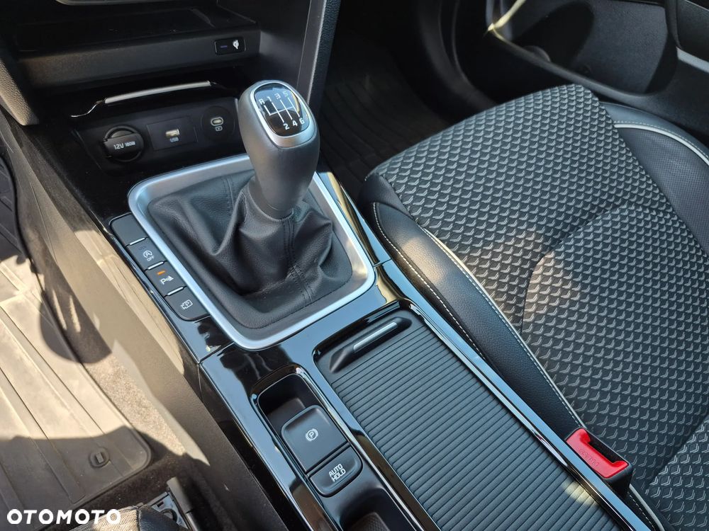 Kia XCeed 1.5 T-GDI Business Line - 17