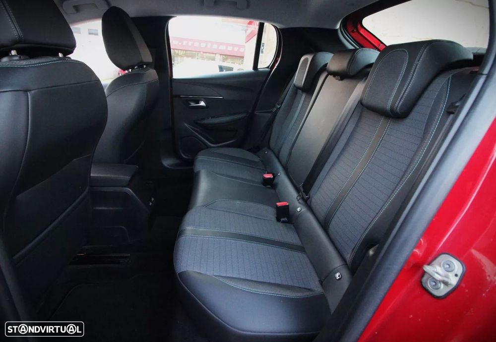 Peugeot 208 1.2 PureTech Allure EAT8 - 15