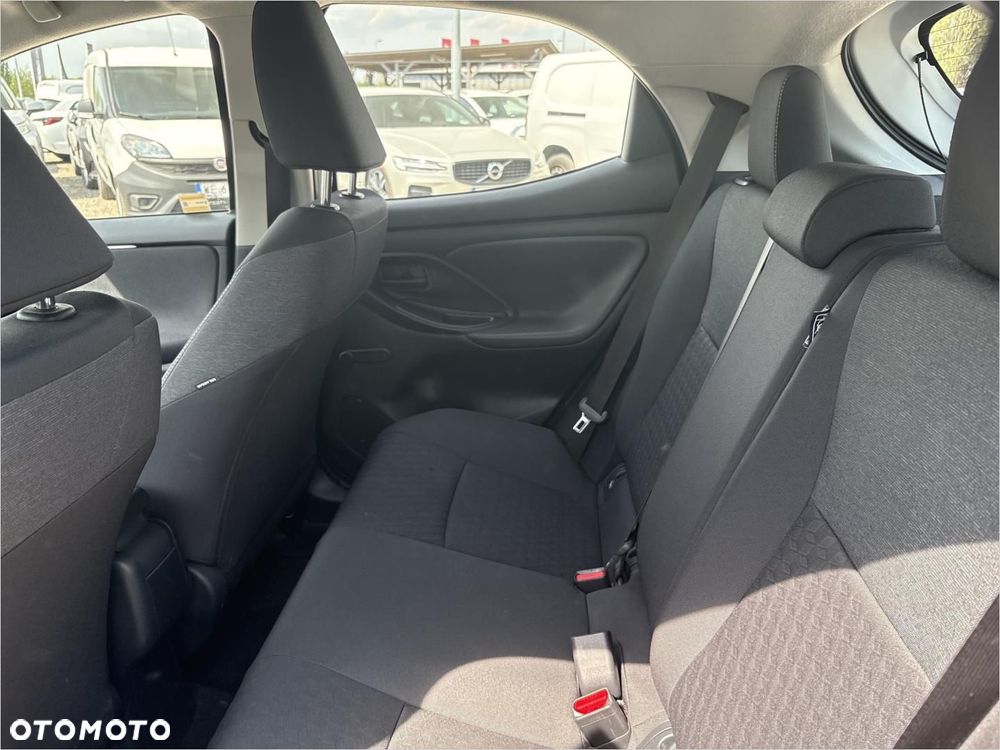 Toyota Yaris 1.5 Comfort CVT - 13