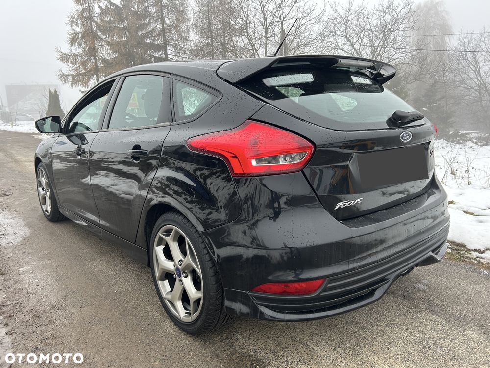 Ford Focus 2.0 EcoBoost ST - 4