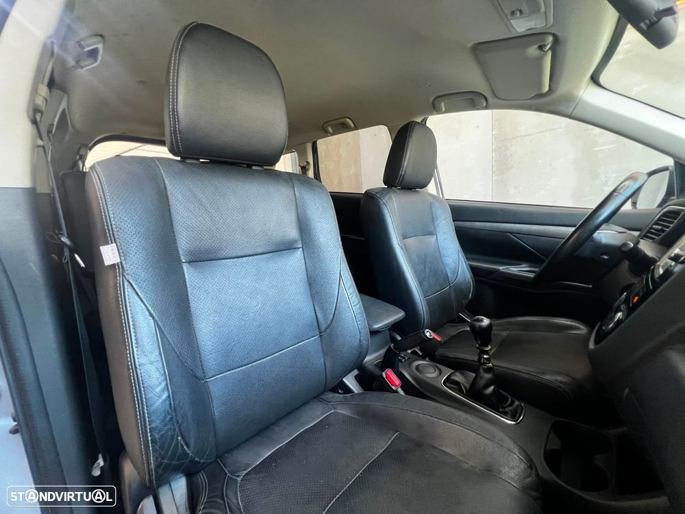 Mitsubishi Outlander 2.2 DI-D Intense+ - 15