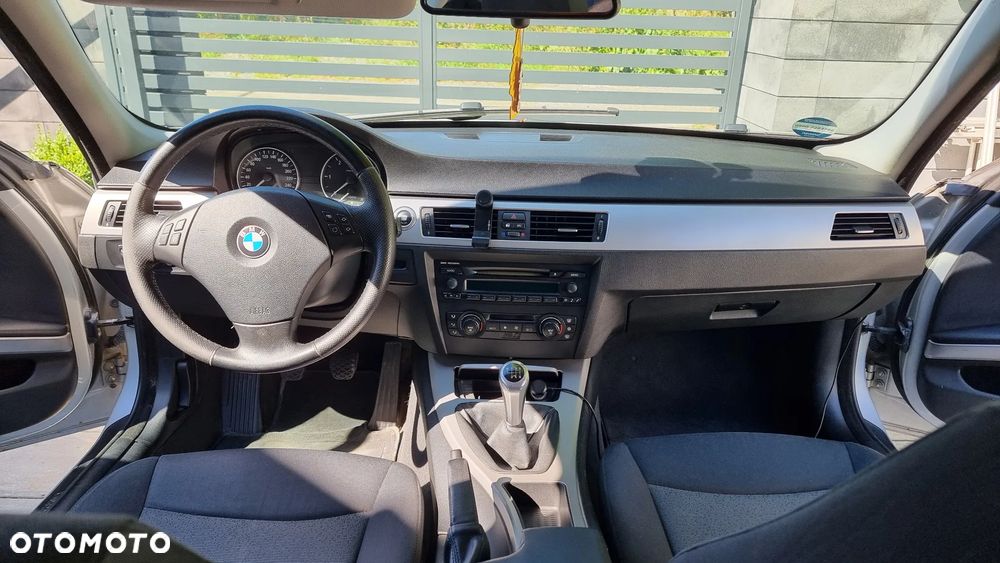 BMW Seria 3 320d DPF - 13