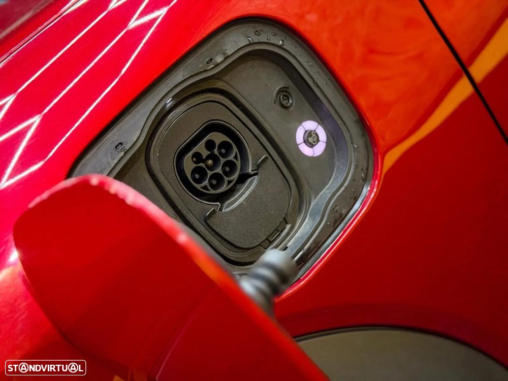 Ford Mustang Mach-E - 20