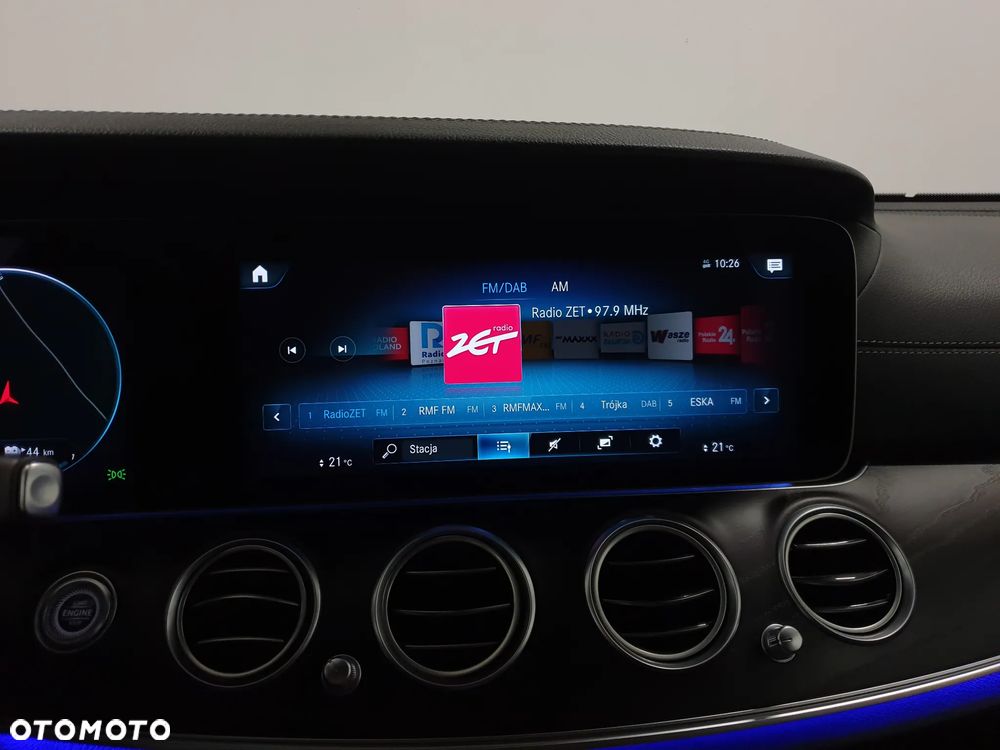 Mercedes-Benz Klasa E 300 de 4Matic 9G-TRONIC AMG Line - 15