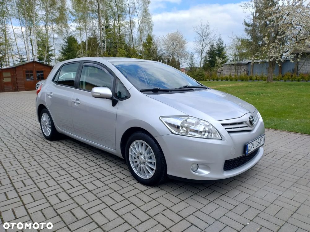 Toyota Auris 1.33 VVT-i - 2