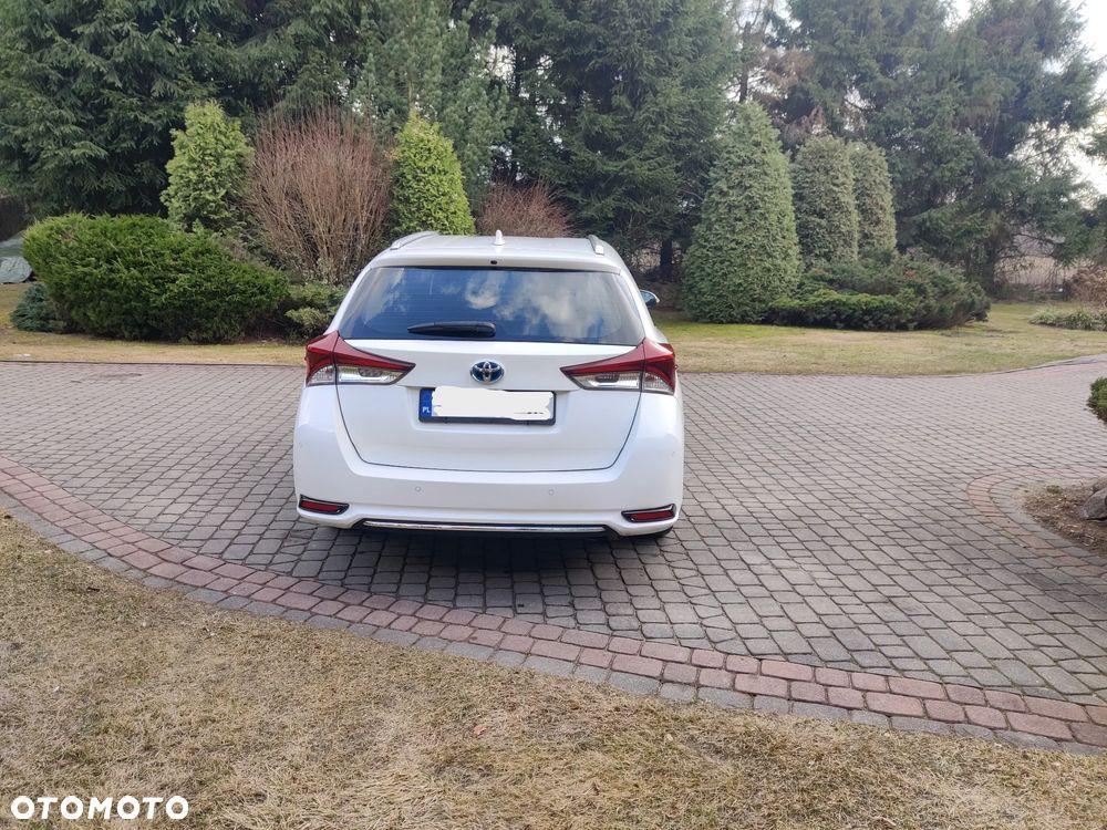 Toyota Auris Hybrid 135 Premium - 13