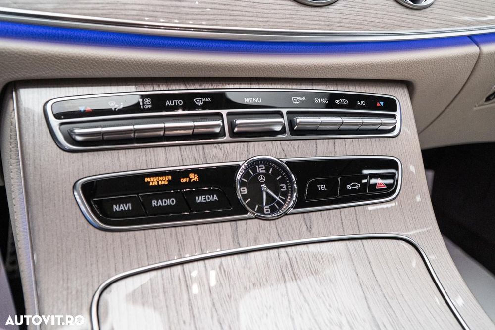 Mercedes-Benz E 450 Coupe 4MATIC Aut. - 28