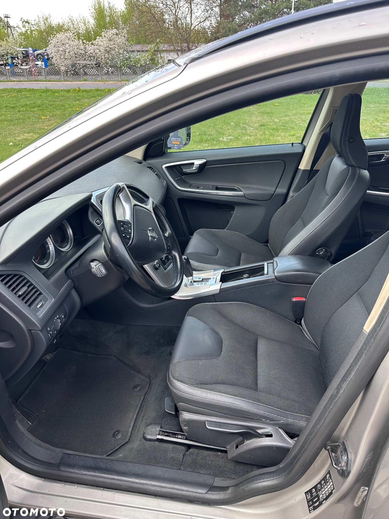Volvo XC 60 2.4D AWD - 19