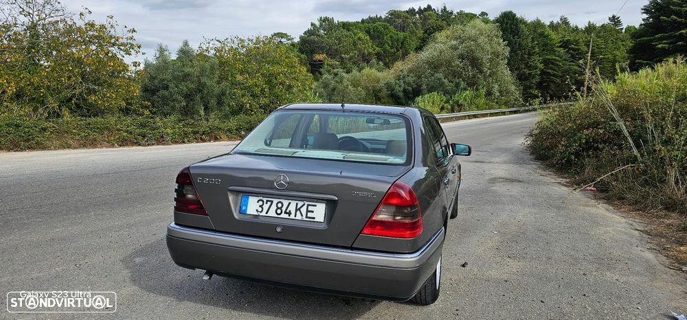 Mercedes-Benz W124 (1984-1997) 200 D - 7