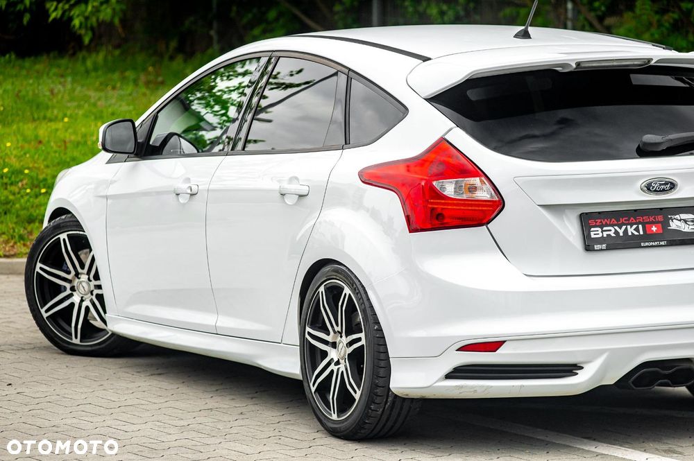 Ford Focus - 10