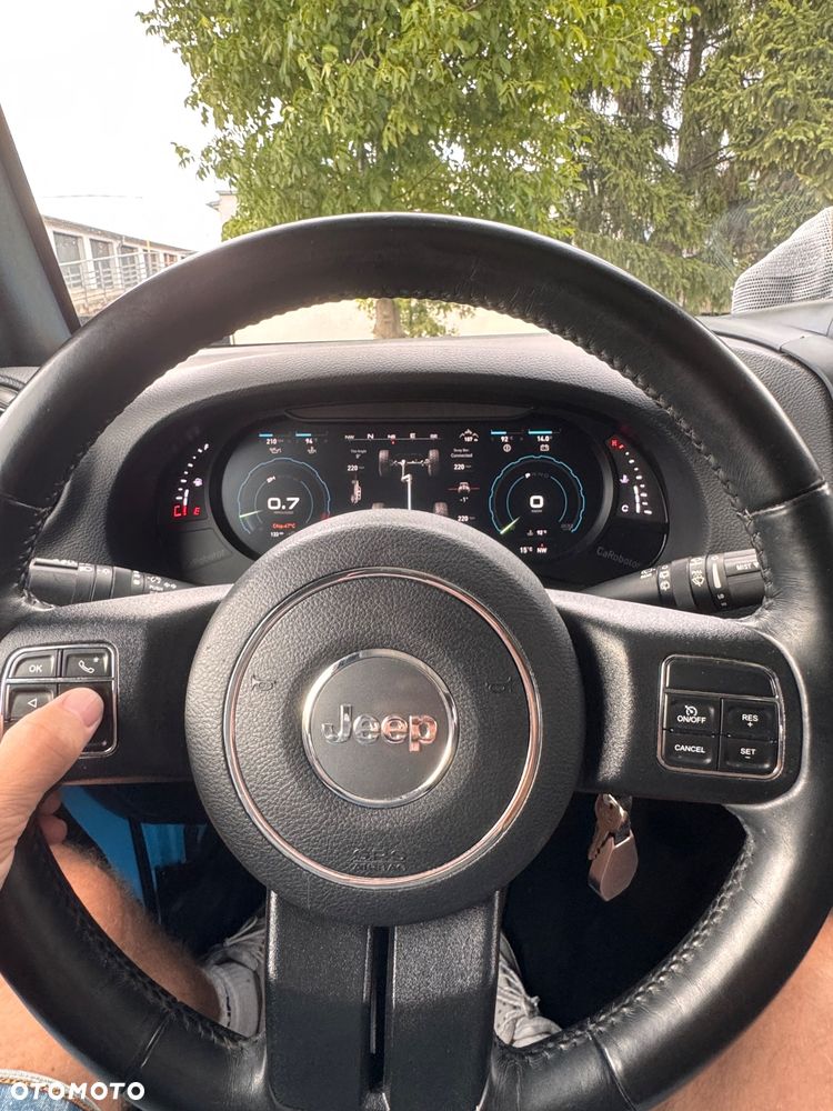 Jeep Wrangler - 13