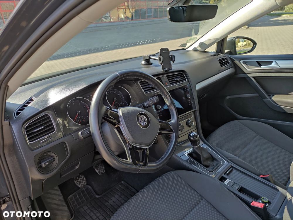 Volkswagen Golf 1.0 TSI BMT Trendline - 24