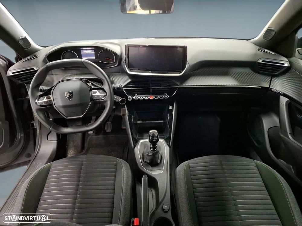 Peugeot 2008 1.2 PureTech Active - 12