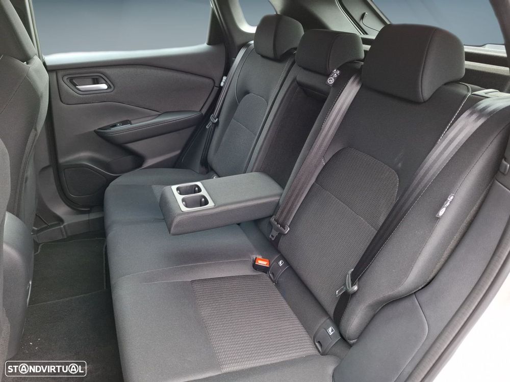 Nissan Qashqai 1.3 DIG-T Engage - 11