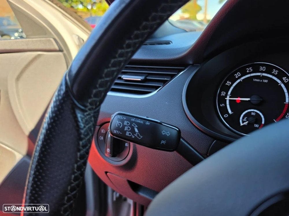 Skoda Octavia 2.0 TDI RS - 14