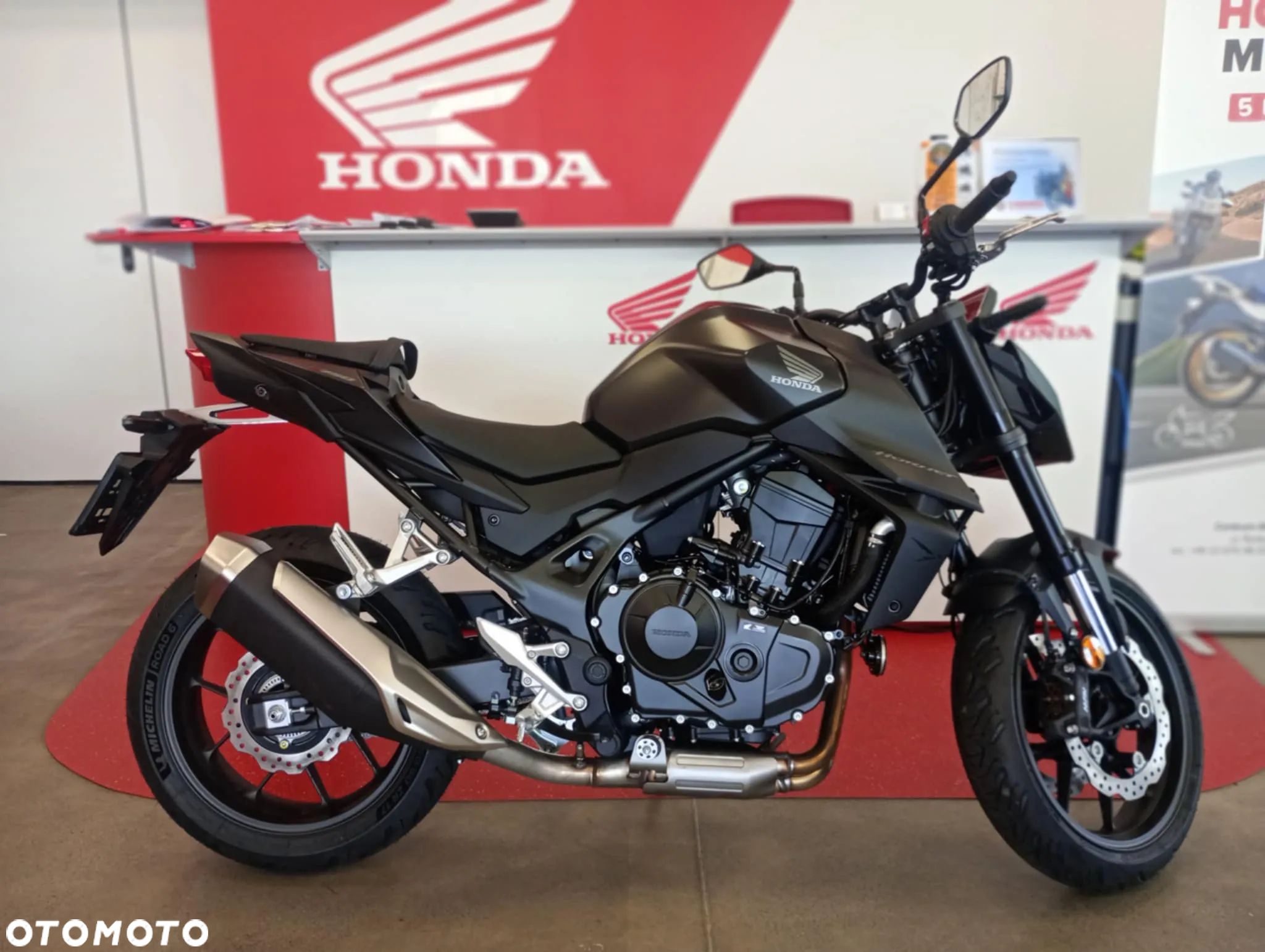 Honda CB - 1