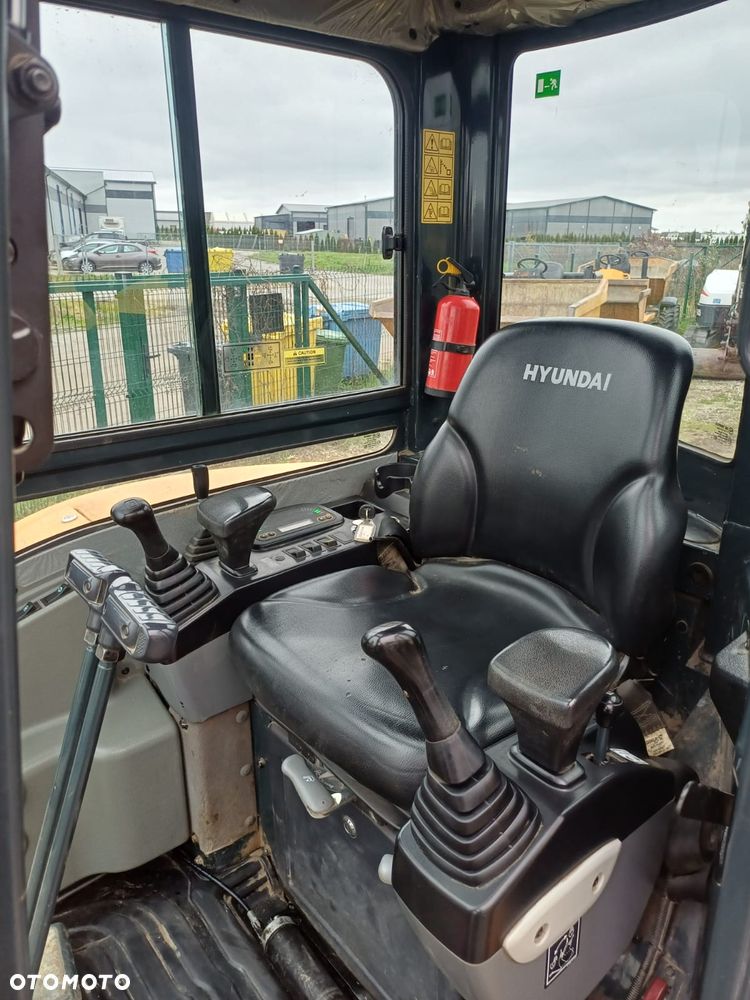 Hyundai R25 Z-9AK - 6