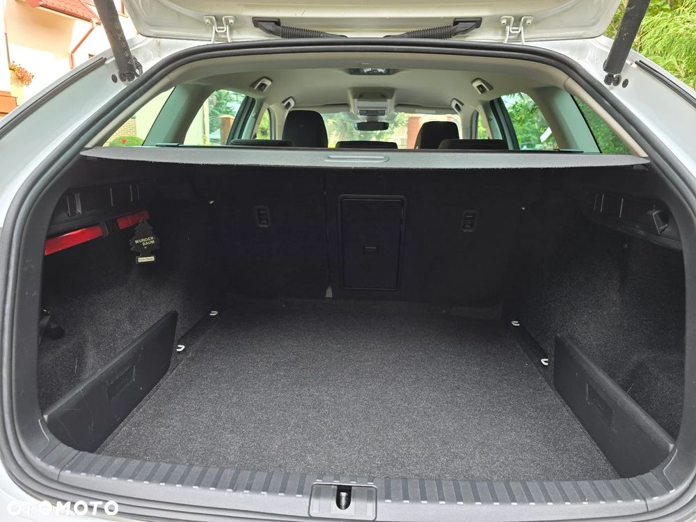 Skoda Octavia 2.0 TDI Style DSG - 10