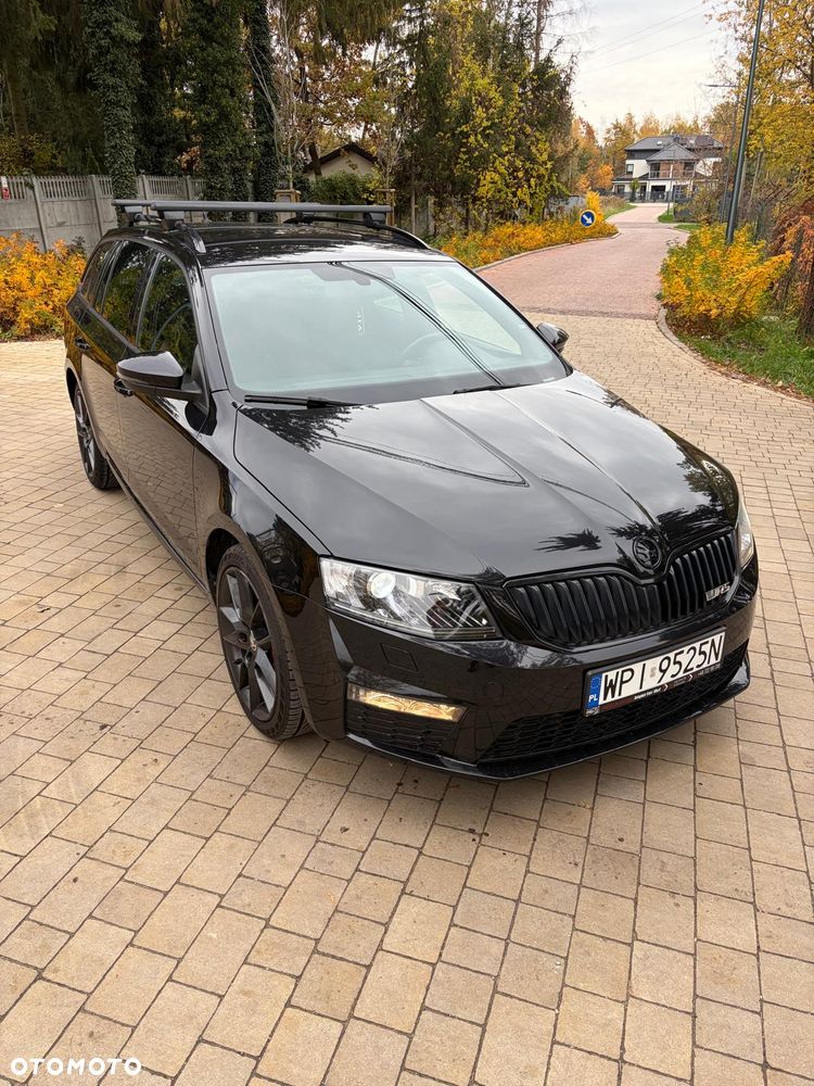 Skoda Octavia 2.0 TDI DSG RS - 27