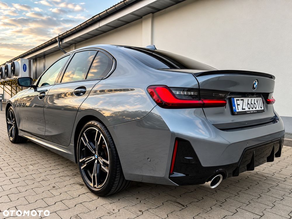 BMW Seria 3 320i - 4