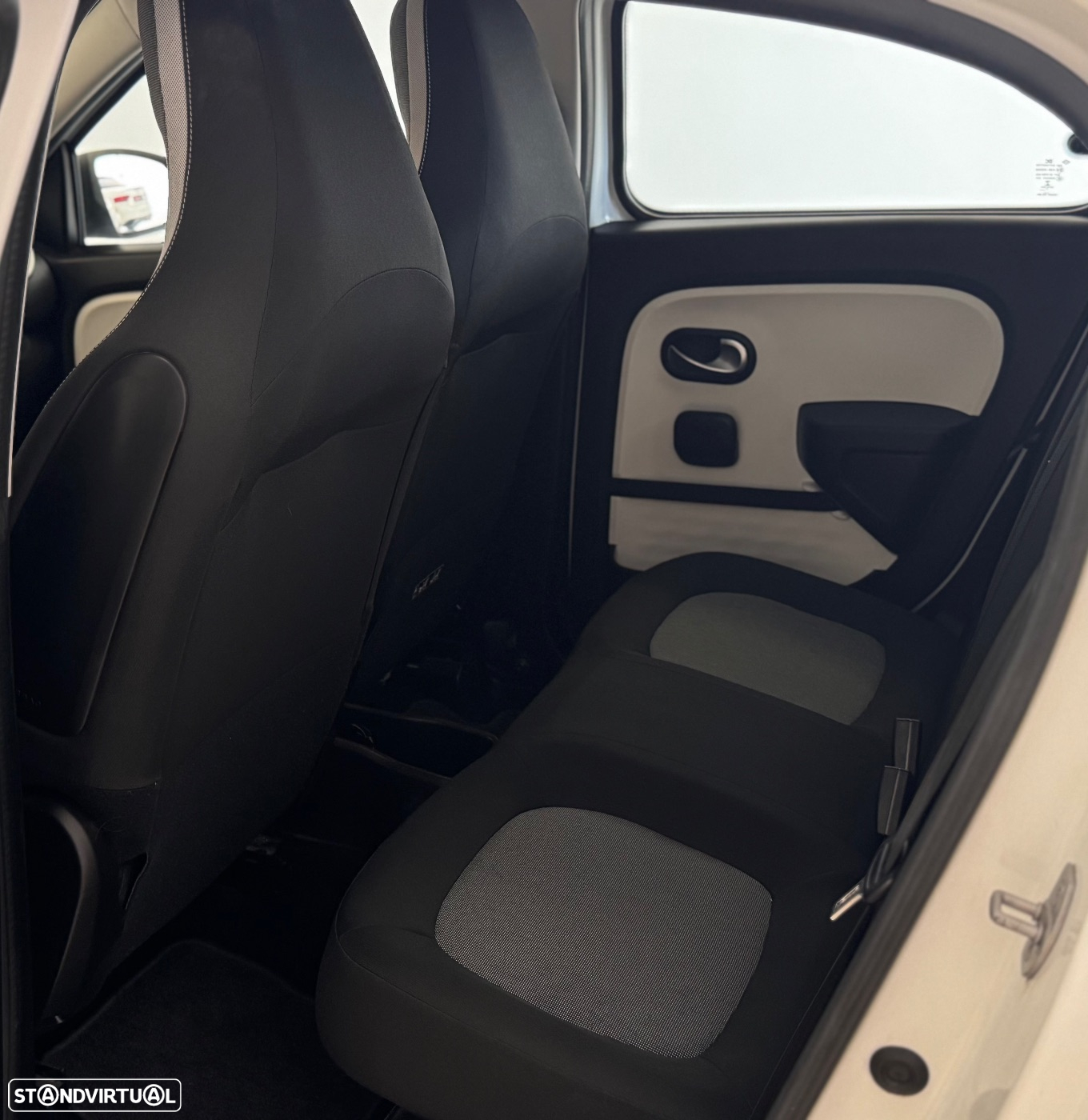 Renault Twingo 1.0 SCe Limited EDC - 9