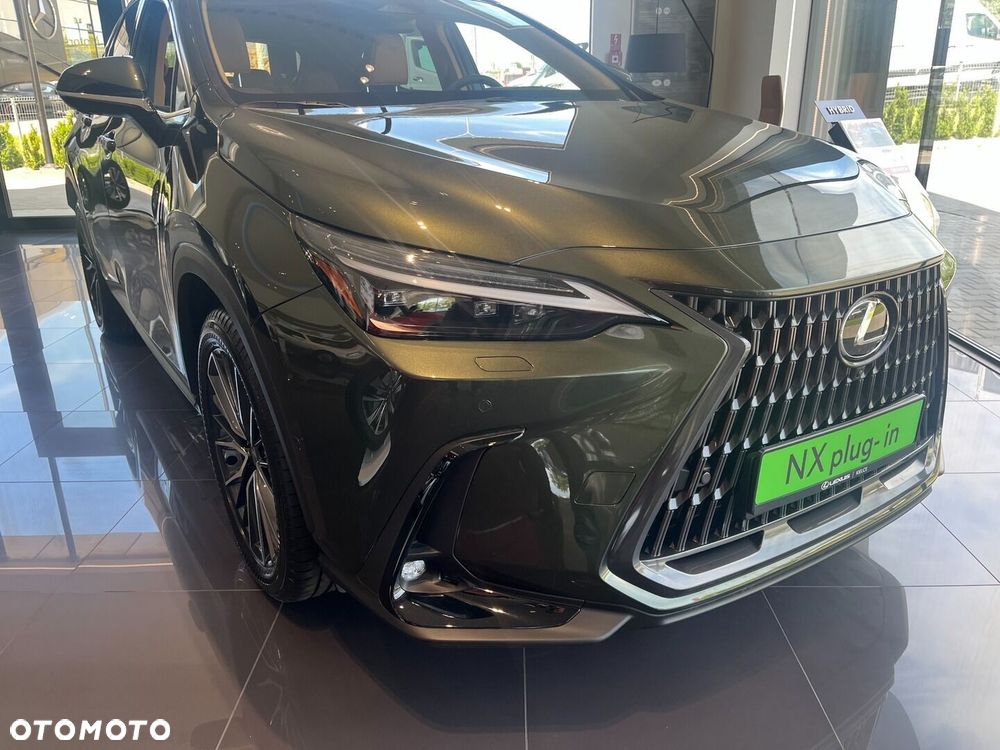 Lexus NX - 1
