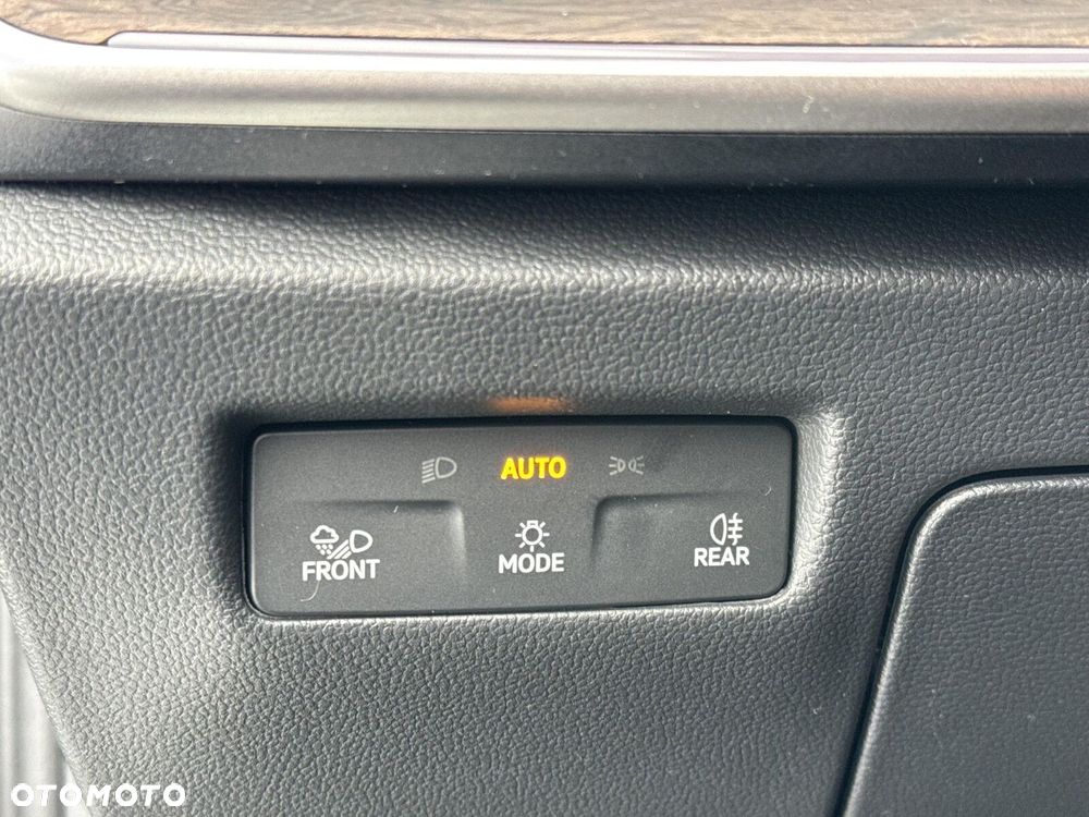 Skoda Superb 2.0 TDI SCR 4x4 L&K DSG - 21