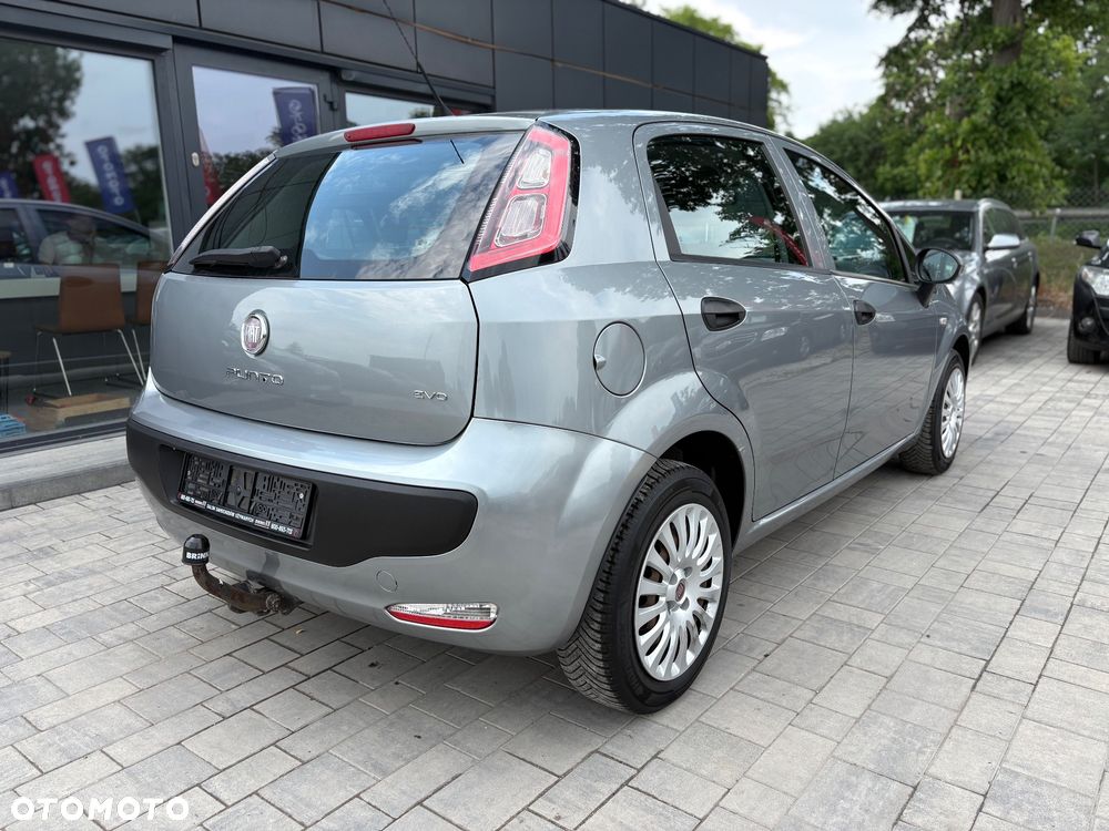 Fiat Punto Evo 1.4 8V Dynamic Dualogic - 4