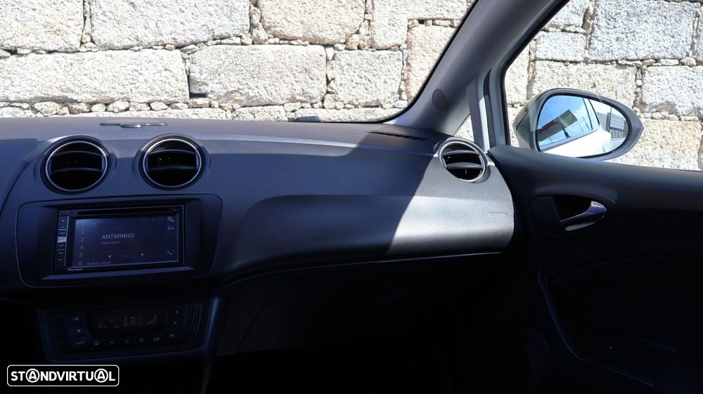 SEAT Ibiza 1.6 TDI FR 30 Anos - 14