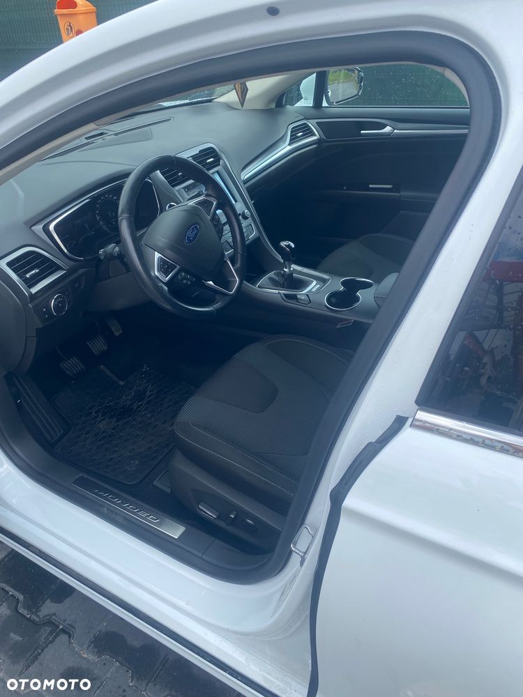Ford Mondeo 2.0 TDCi Titanium - 19