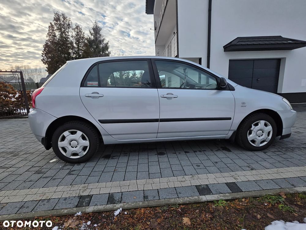 Toyota Corolla 1.4 VVT-i Base - 4