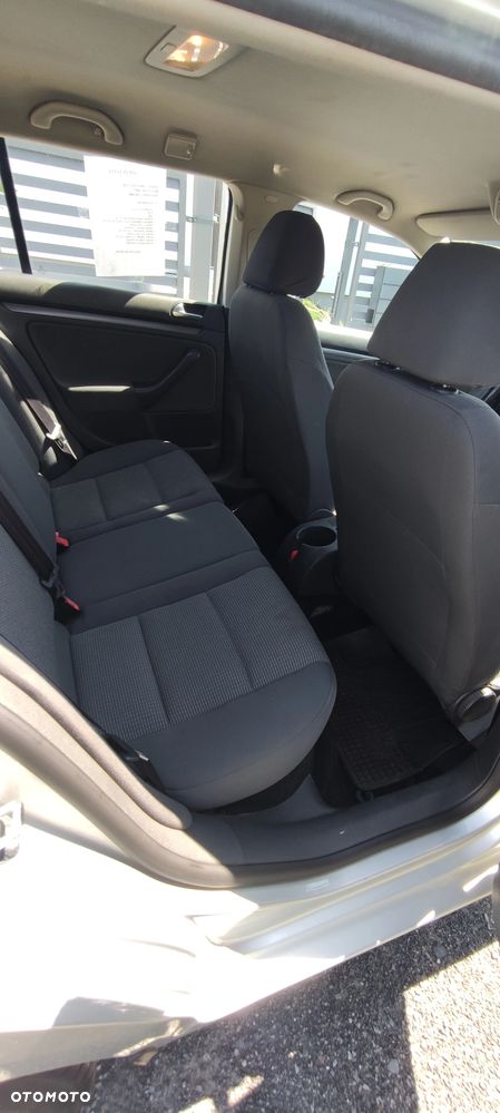 Volkswagen Golf 1.9 TDI DPF Individual - 9