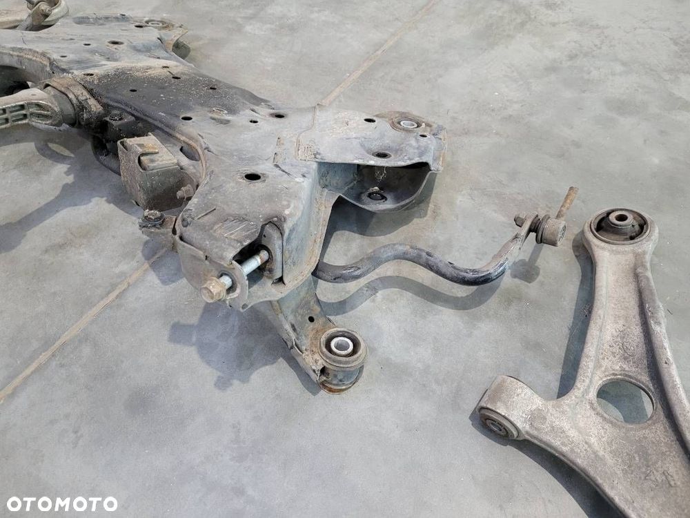 WÓZEK SANKI ZAWIESZENIE PRZÓD PRZEDNIE HYUNDAI I40 1.6 GDI - 17