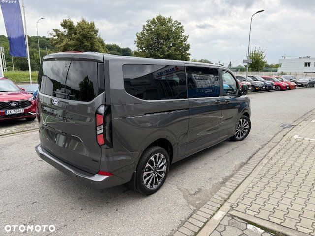 Ford Tourneo Custom - 4