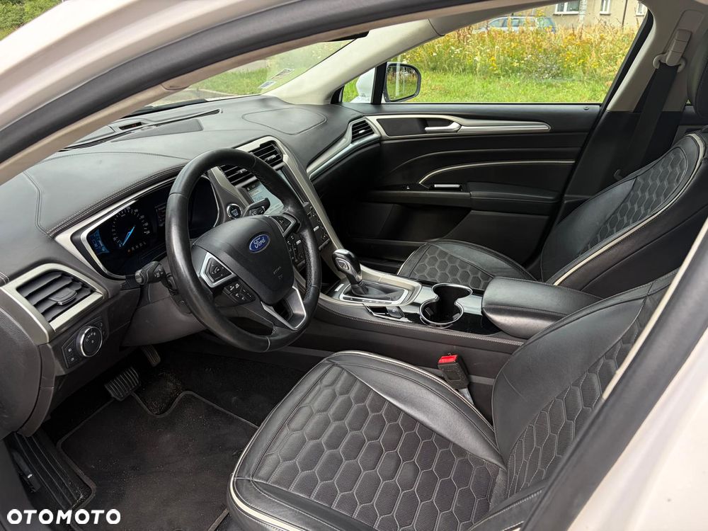 Ford Mondeo 2.0 Hybrid Vignale - 12