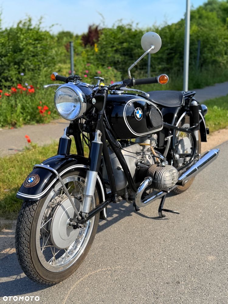 BMW R - 1