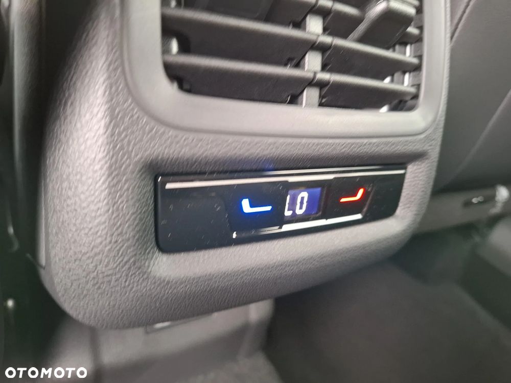 Volkswagen T-Roc 1.5 TSI R-Line DSG - 20