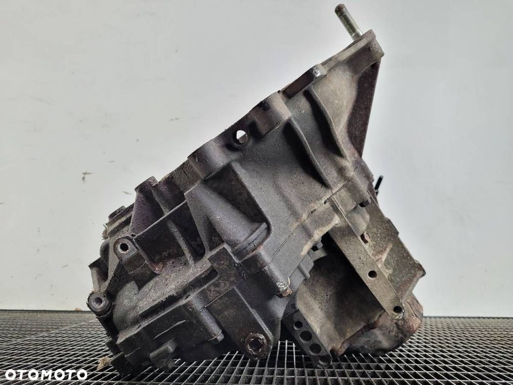 SKRZYNIA BIEGÓW MANUALNA SUZUKI SWIFT III 1.3 BENZYNA 92KM ZNO ZN0 - 7