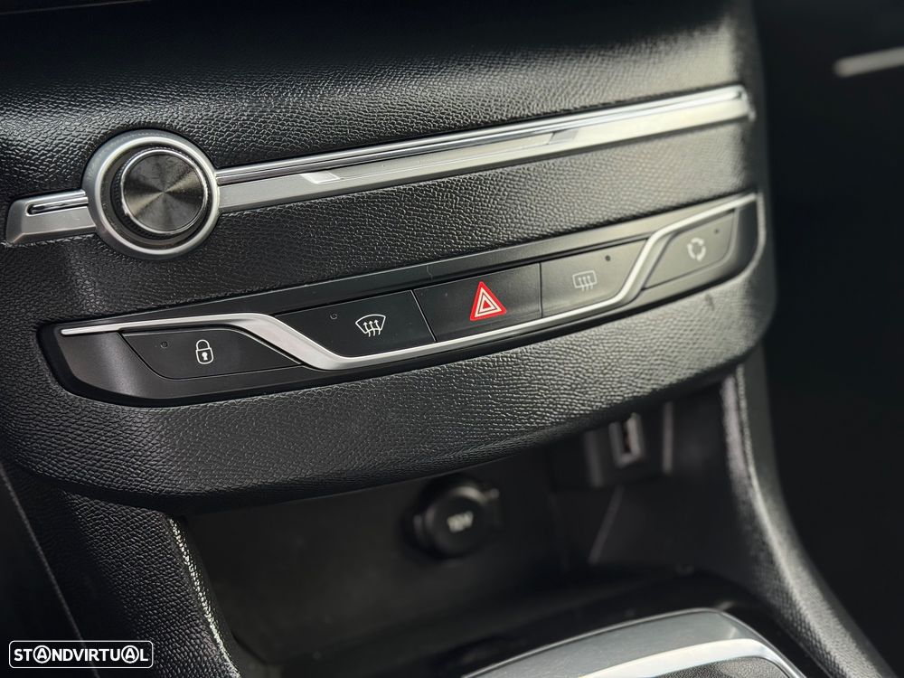 Peugeot 308 SW 1.5 BlueHDi Style - 15
