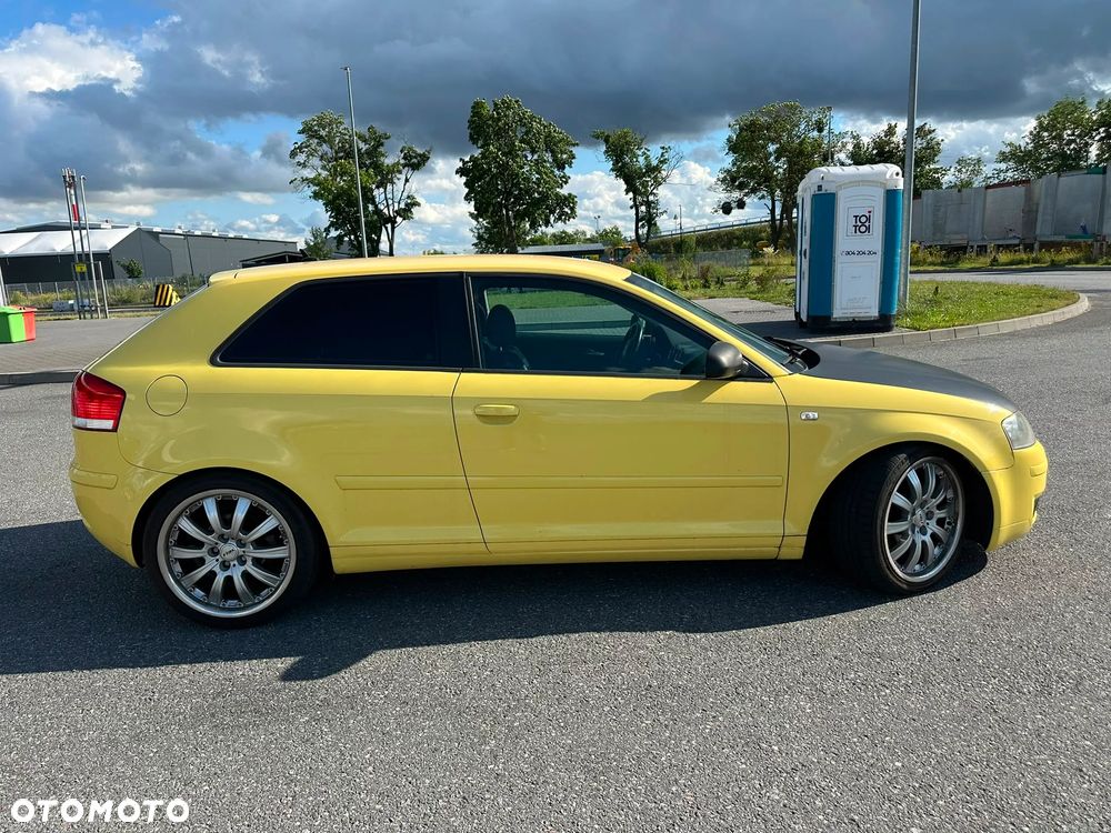 Audi A3 3-drzwiowe 2.0 FSI Ambition - 7