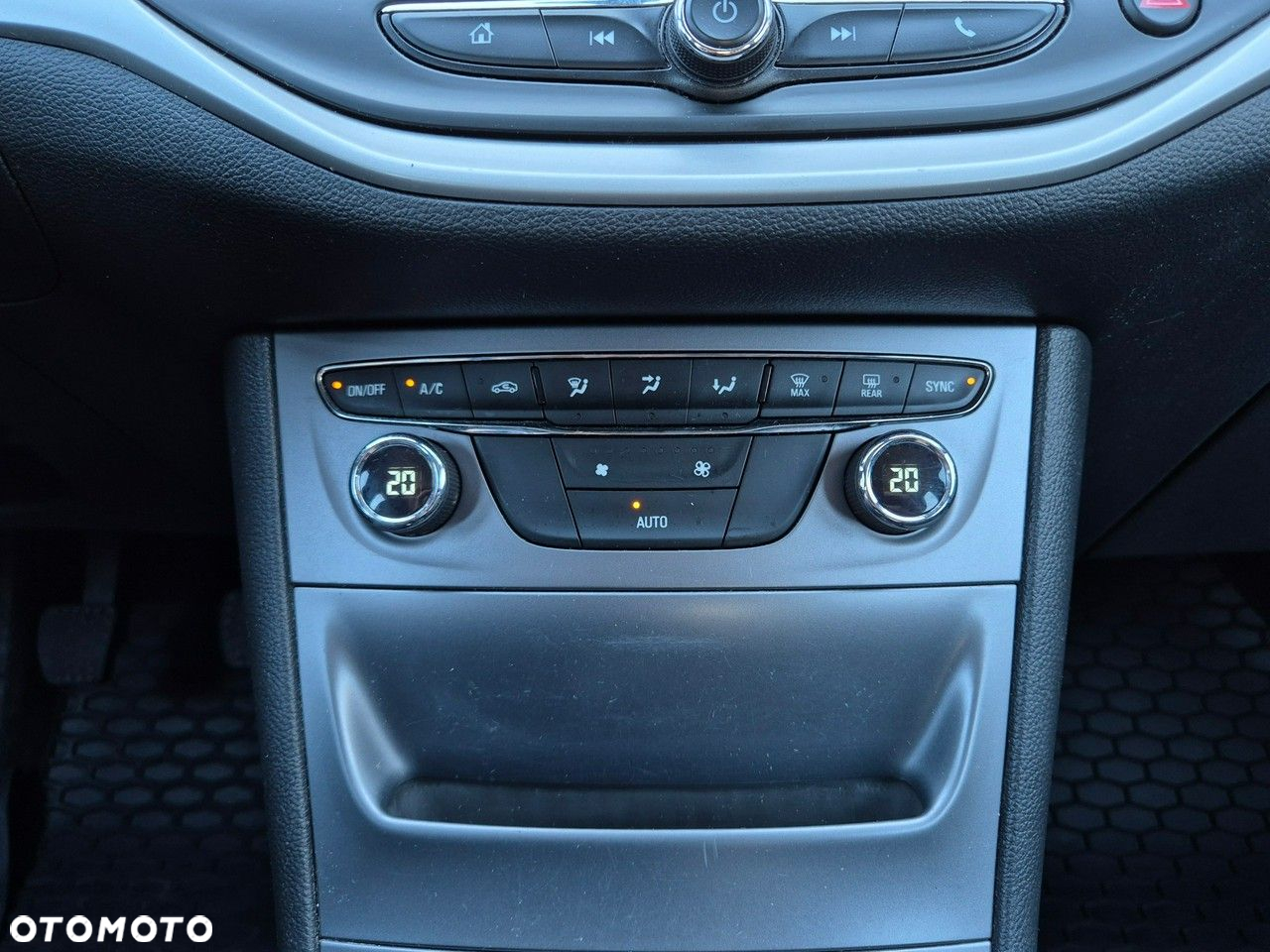 Opel Astra - 21