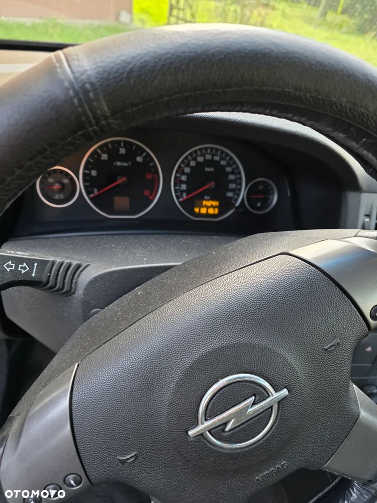 Opel Vectra 2.2 DTI Comfort - 10