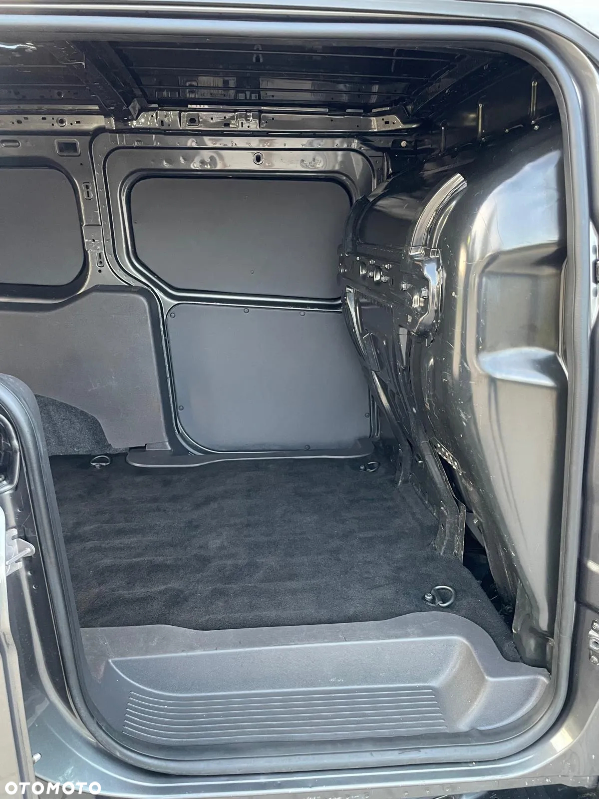 Ford Transit Connect - 24