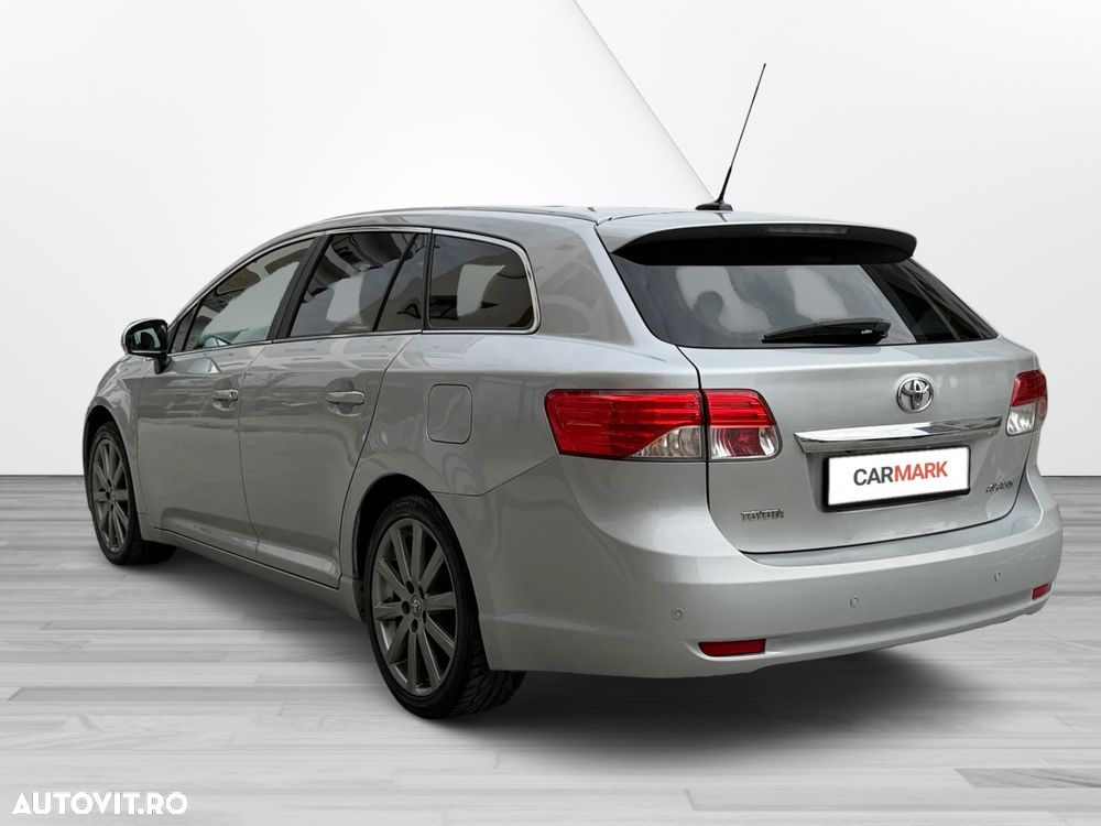 Toyota Avensis - 5