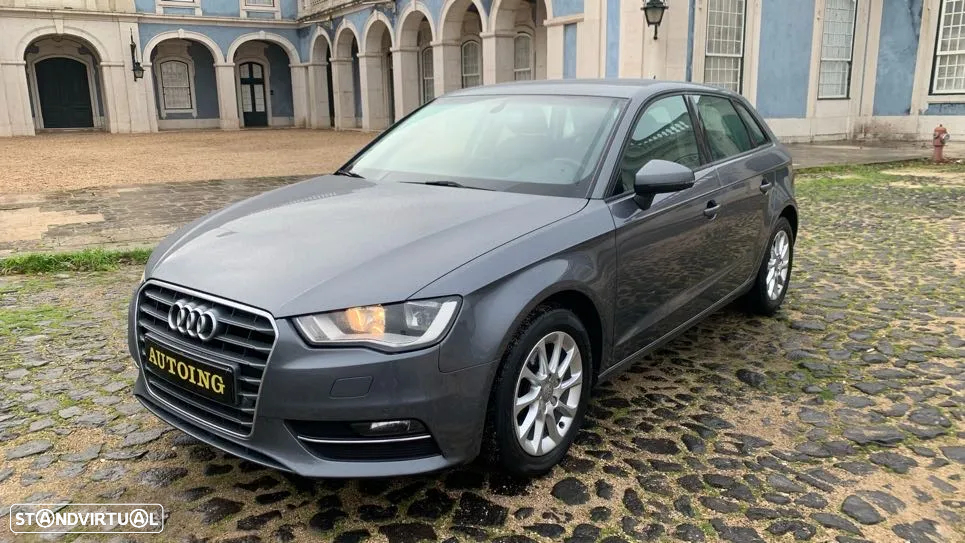 Audi A3 Sportback 1.6 TDI Attraction Ultra - 2