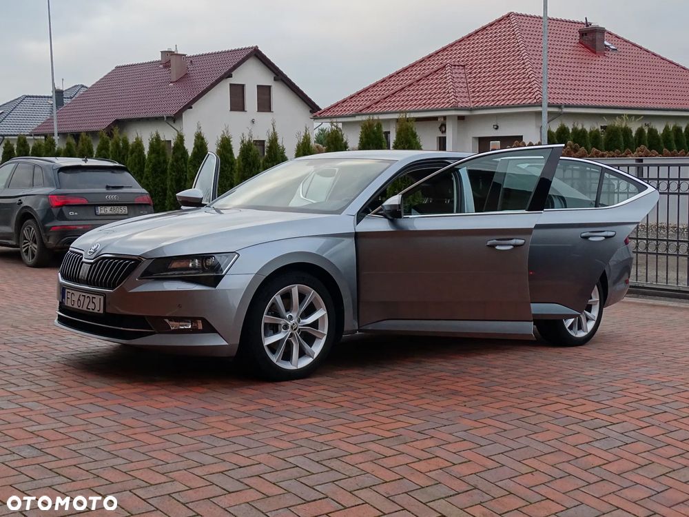 Skoda Superb 1.5 TSI ACT Ambition - 7