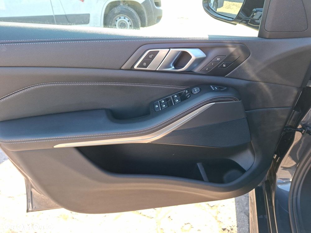 BMW X5 xDrive25d - 13