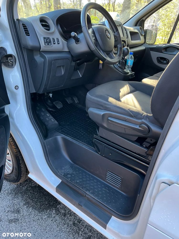 Renault TRAFIC - 8