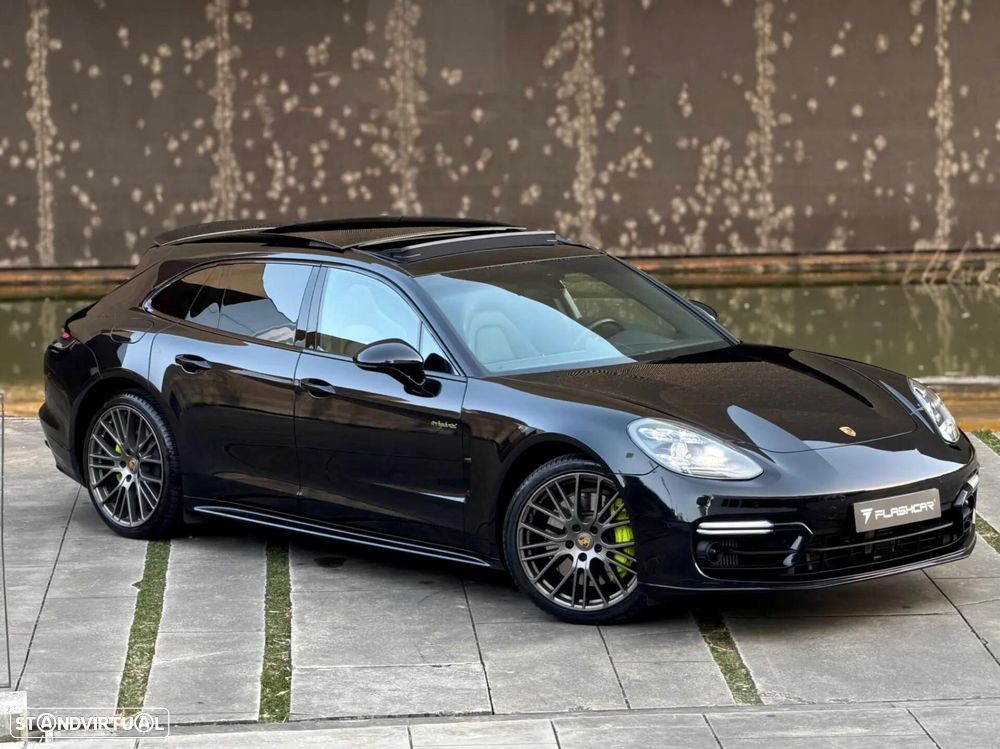 Porsche Panamera Sport Turismo 4 E-Hybrid Platinum Edition PDLS - 2