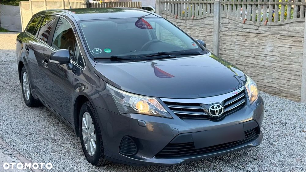Toyota Avensis 1.6 Comfort - 2
